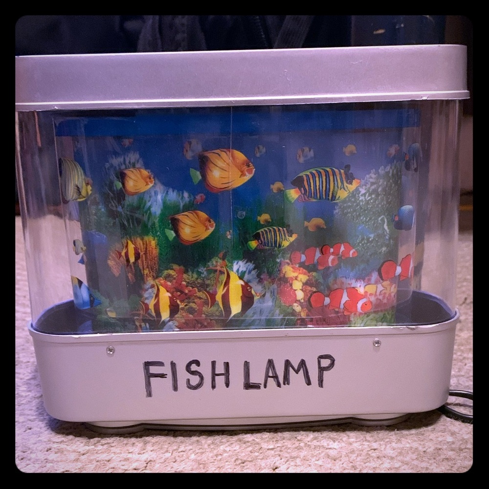 Fish motion lamp